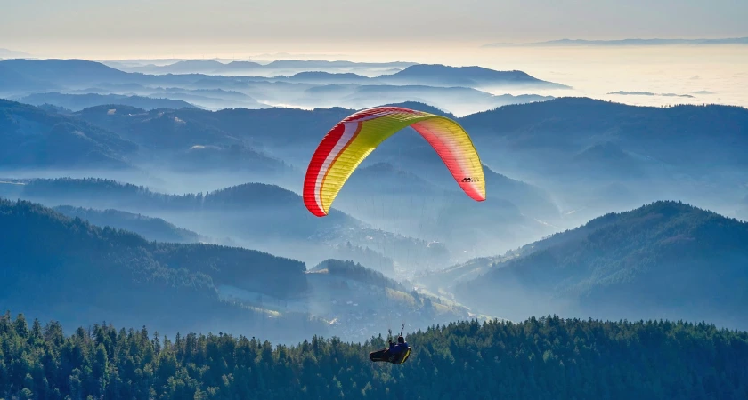 paragliding in the mountains